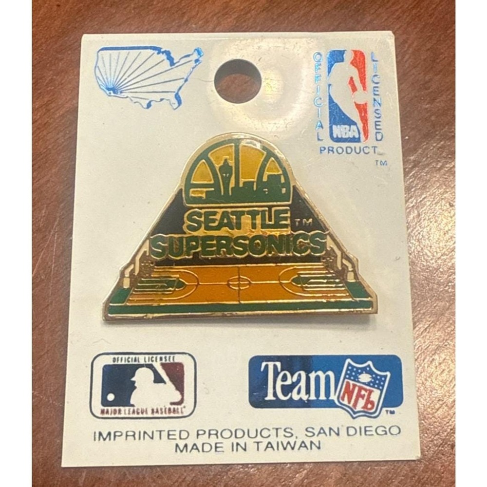 Seattle Supersonics Team NBA Collectible Vintage Pin